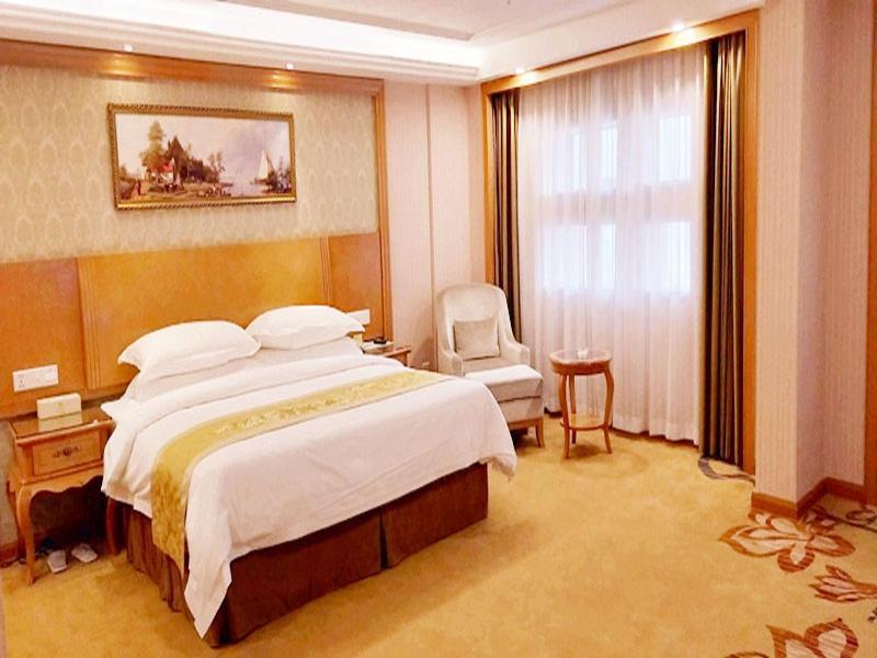 Vienna Hotel Guangzhou Baiyun Dongping Middle Road エクステリア 写真